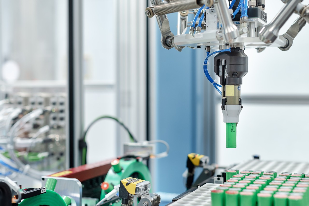 Ogniwa akumulatorowe w procesie produkcyjnym